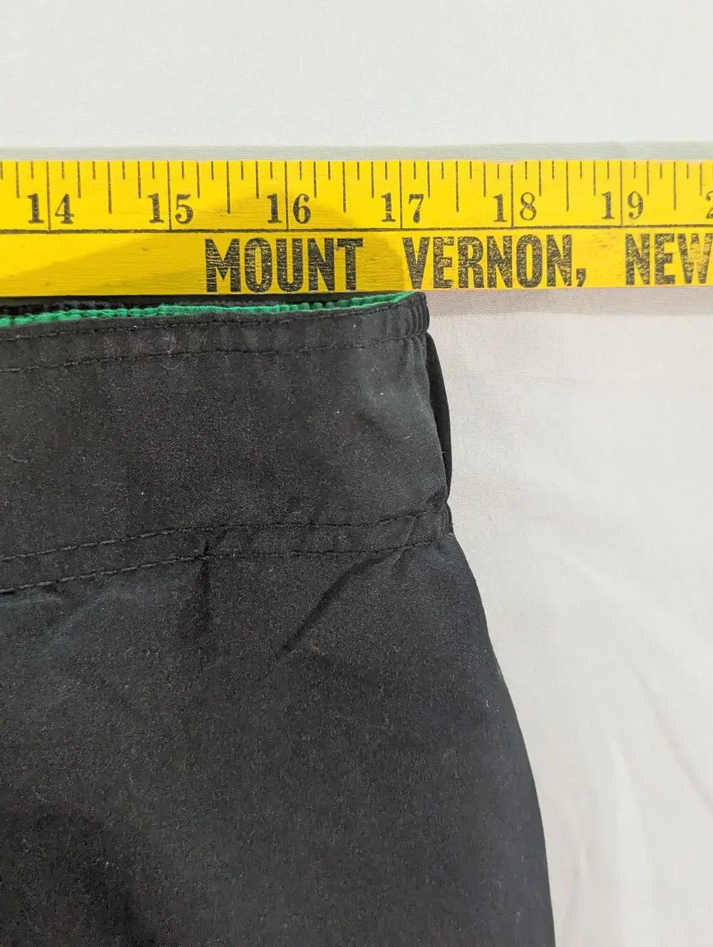 Guinness Shorts Mens XL Black Green Colorblock Board Swim Trunks Mesh Lined